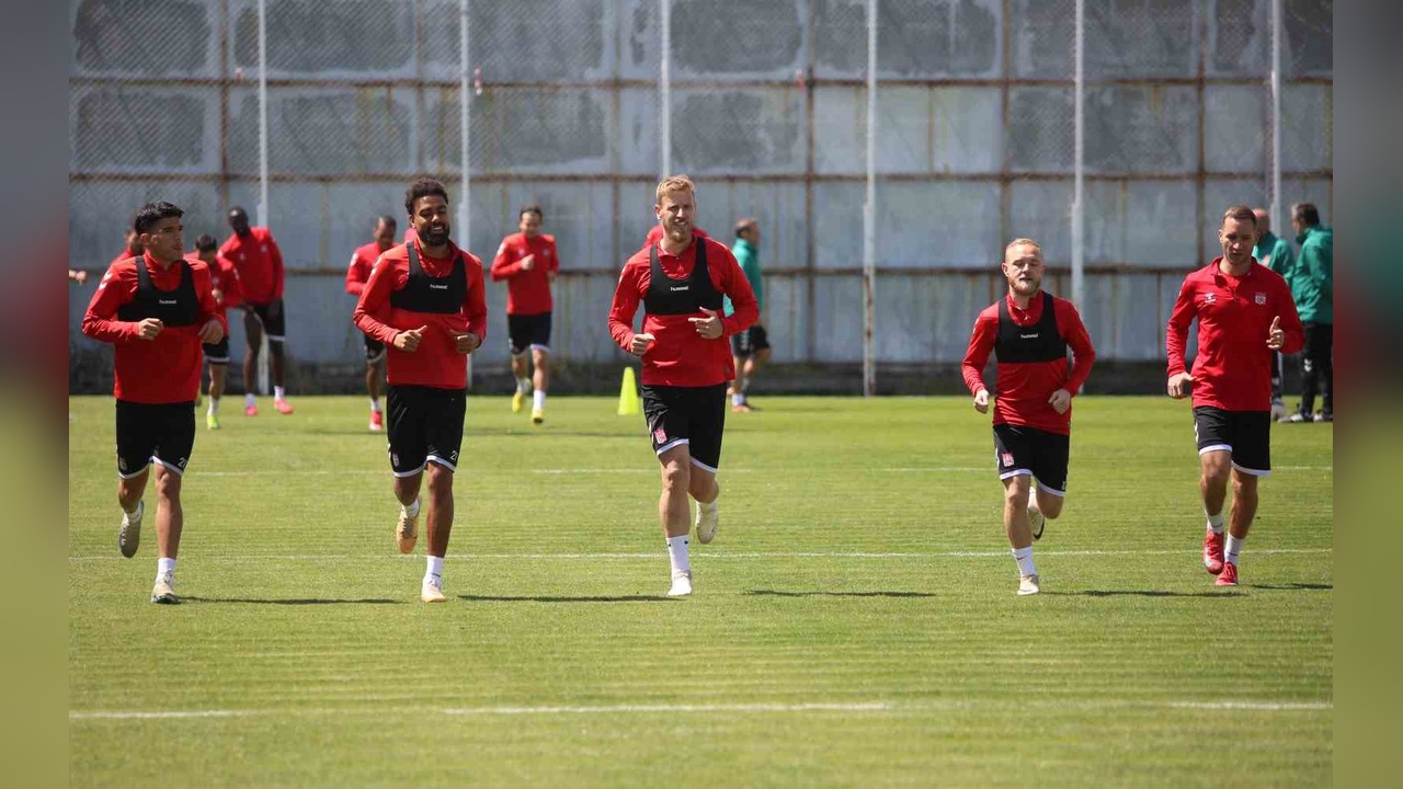 Rıza Çalımbay: Galatasaray Karşısında Puan Almak Zorundayız