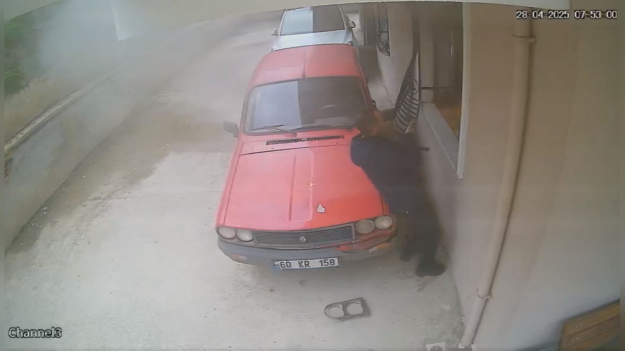 Polislerin Kurtardığı İki Çocuk Yangın Sonrası Koruma Altına Alındı