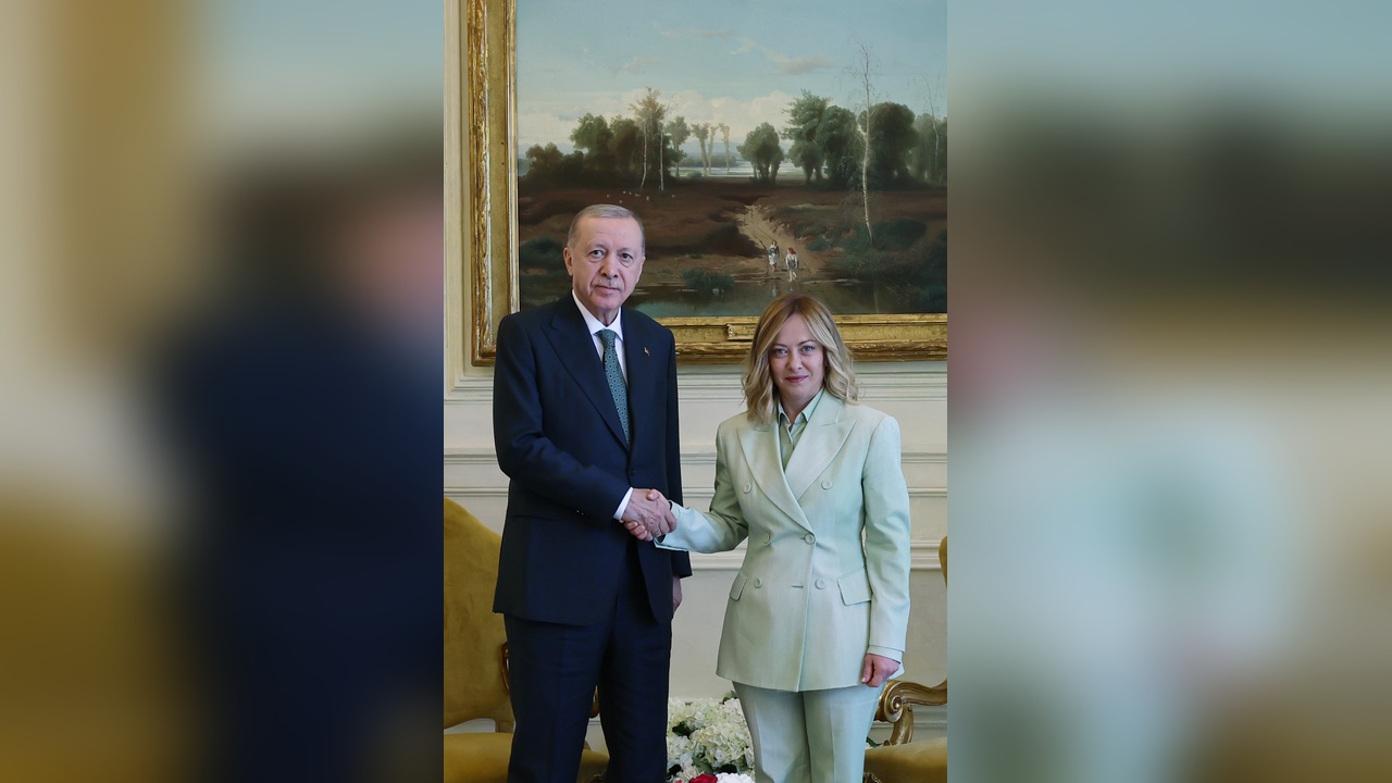 Erdoğan ve Meloni'nin Kritik Görüşmesi Başladı