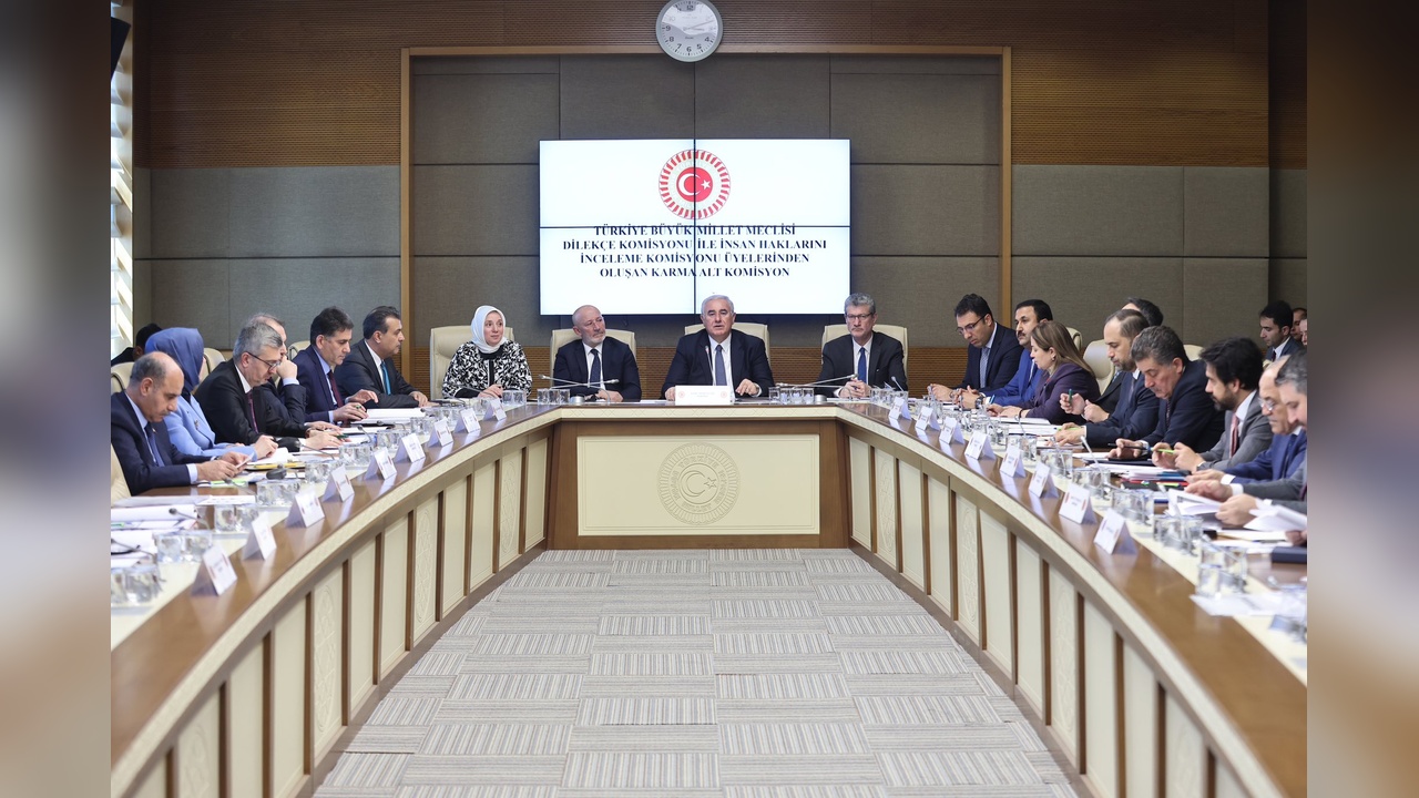 Kamu Başdenetçisi Akarca Hukuk Devleti İlkesi Gereği Tavsiye Kararlarının Uygulanmasını Vurguladı