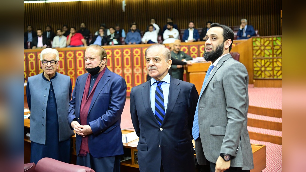 Pakistan: Hindistan 24-36 Saat İçinde Askeri Operasyon Planlıyor