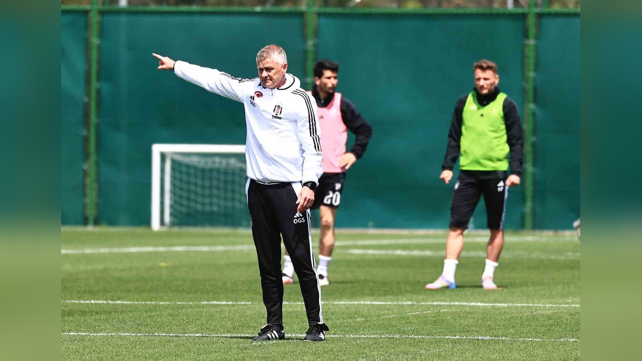 Beşiktaş, Fenerbahçe Derbisi Öncesi Hazırlıklarını Sürdürüyor