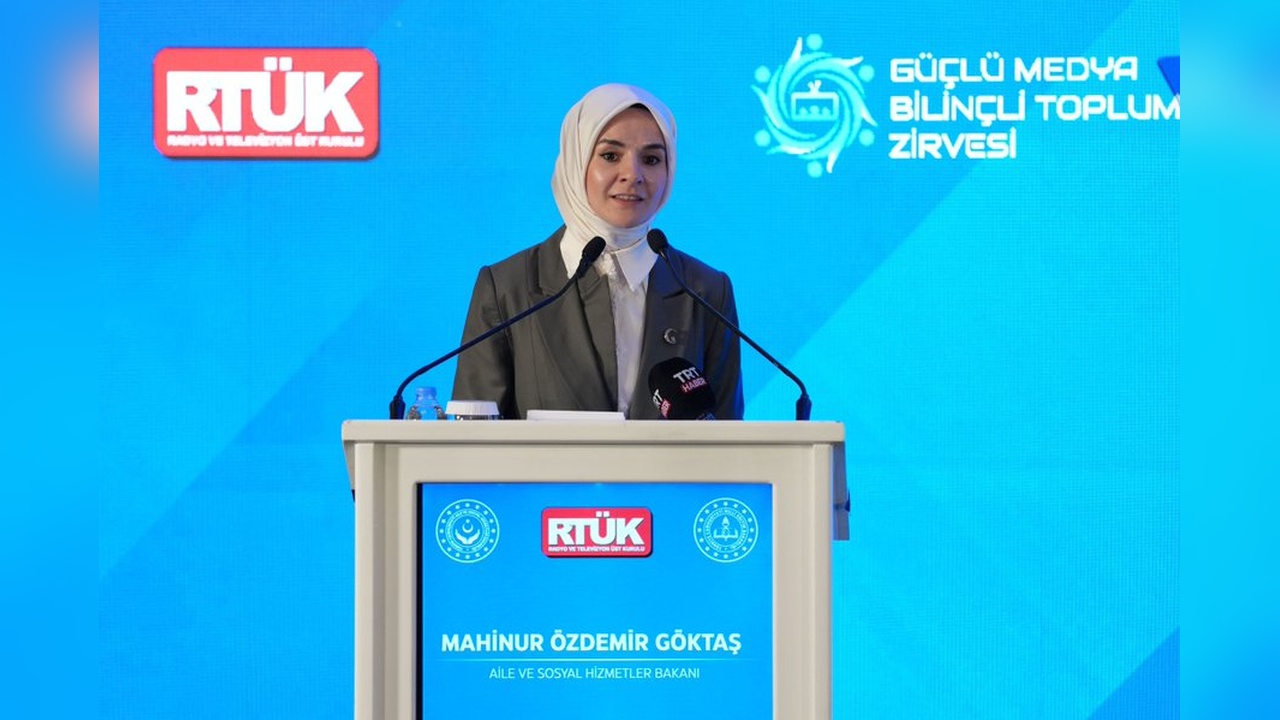 Bakan Tekin: Medya Okuryazarlığı Çocuklukta Başlamalı