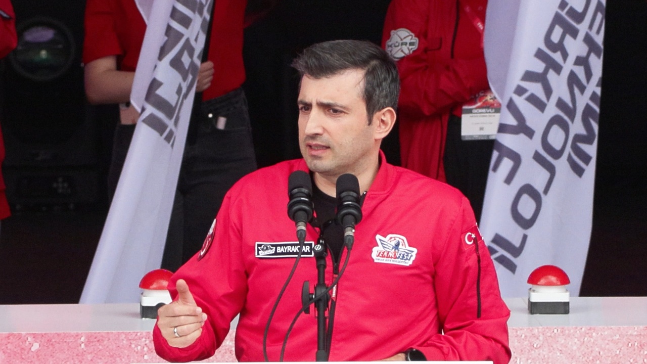 Bakan Kacır: KKTC'yi Bilişim Adası Haline Getirme Vizyonu