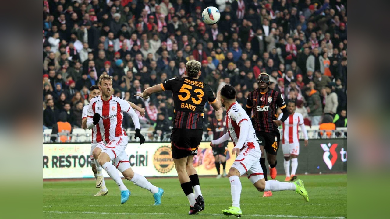 Galatasaray ve Sivasspor 38. Kez Karşı Karşıya Geldi
