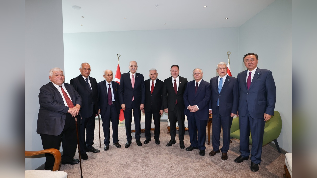 TBMM Başkanı Kurtulmuş, Aksakallar Konseyi Üyeleriyle Görüştü
