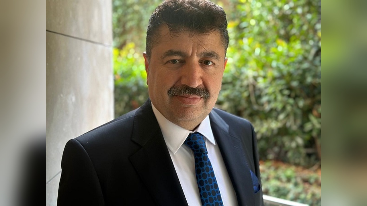 Prof. Dr. Adem Akçakaya, Bezmiâlem Vakıf Üniversitesi Rektörlüğüne Atandı