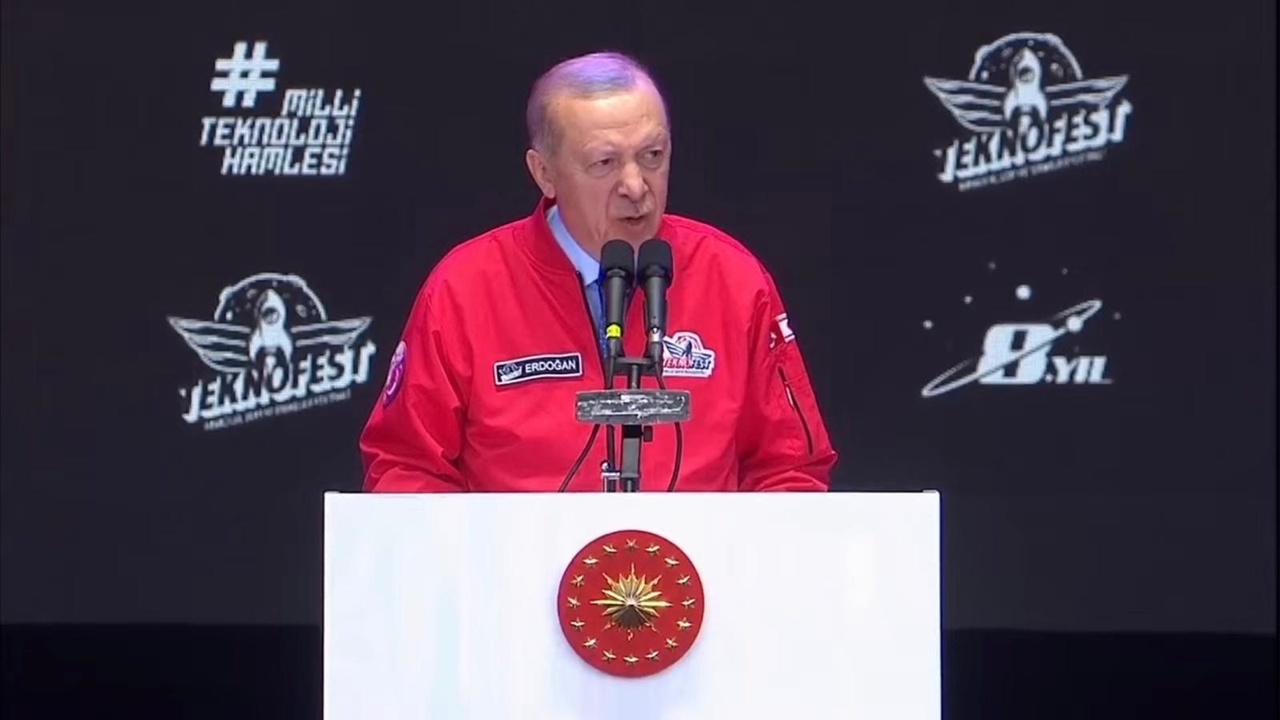 Cumhurbaşkanı Erdoğan'dan Sırrı Süreyya Önder'in Vefatıyla İlgili Üzüntü Mesajı