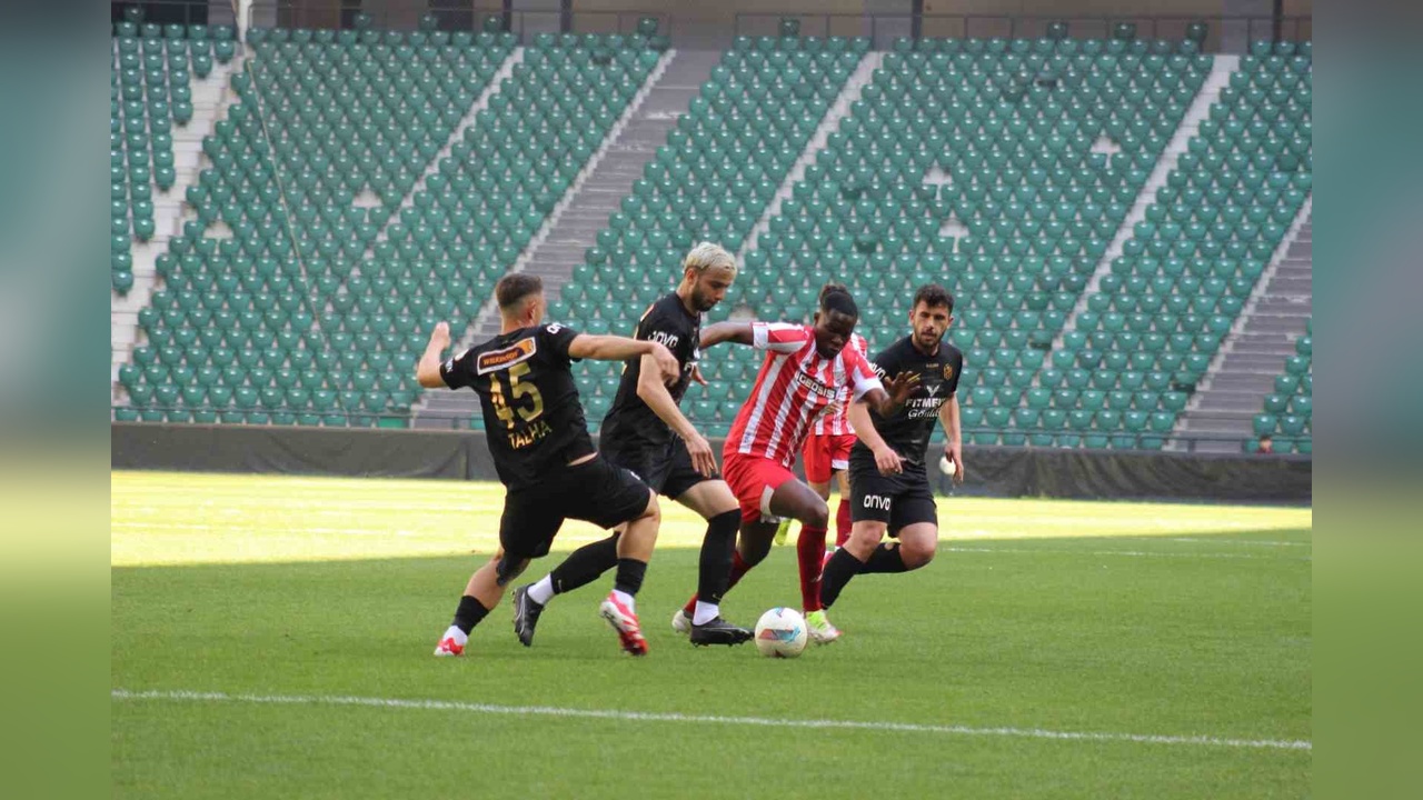 Boluspor, Yeni Malatyaspor'u 10-1'lik Farkla Mağlup Etti