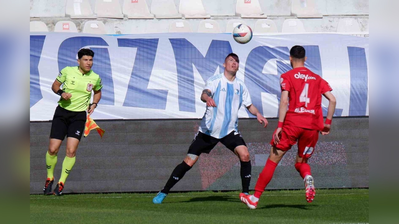 Erzurumspor FK, Ümraniyespor'u 2-0 Mağlup Etti