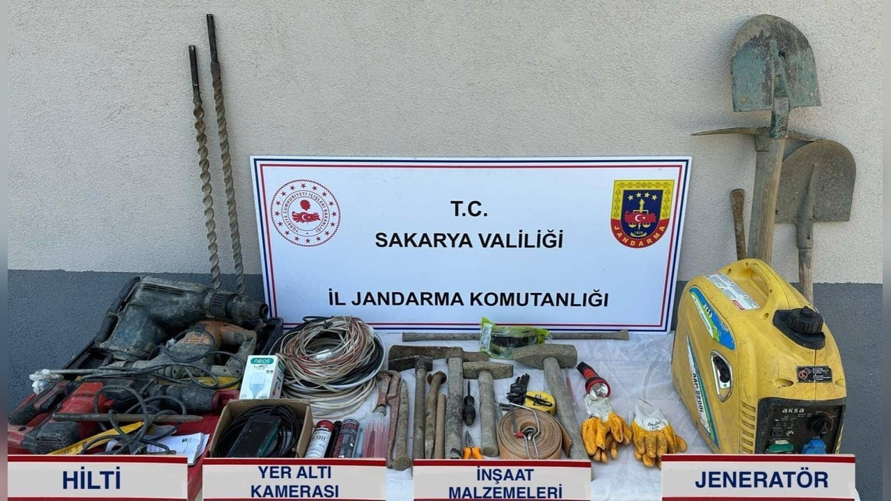Kaçak kazı yapan 3 kişiye suçüstü yapıldı