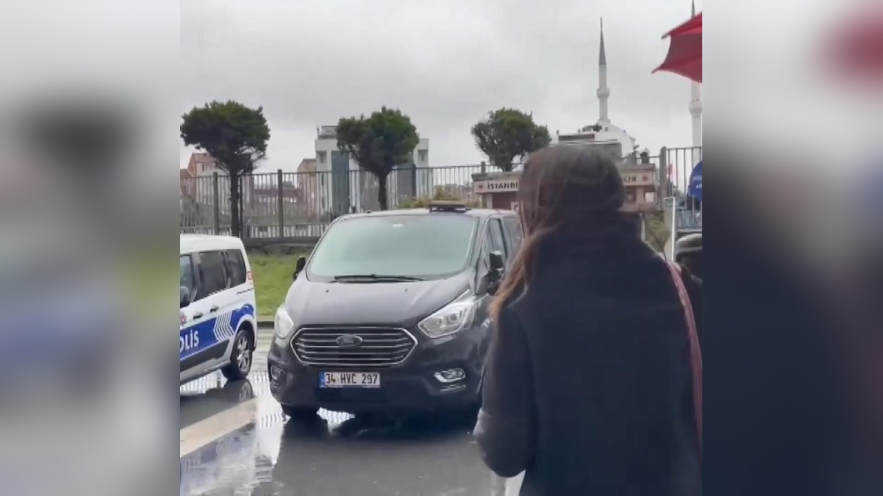 Ece Üner hakkında 2 yıla kadar hapis istemi İstanbul'da gündeme geldi