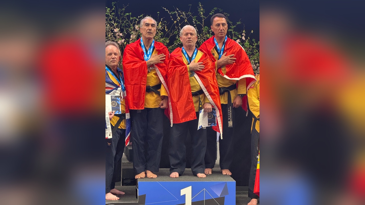 60 yaşında taekwondo poomsea'de Avrupa şampiyonu oldu