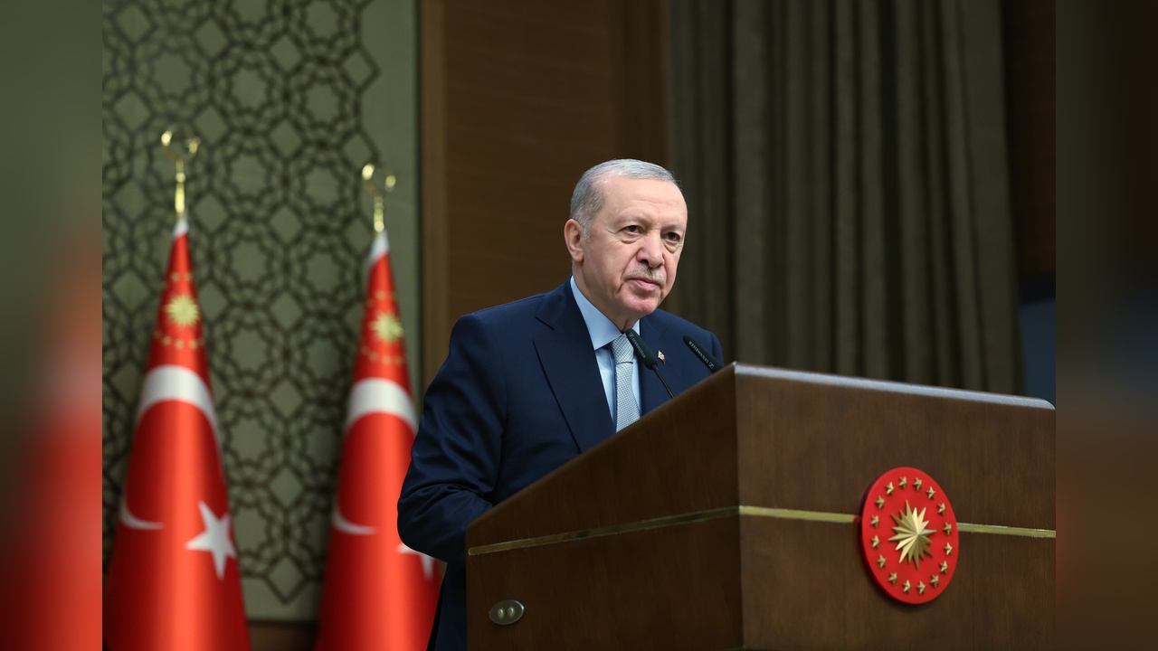 Cumhurbaşkanı Erdoğan'dan sokak röportajı yapan şahıslara sert tepki