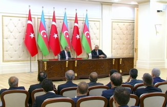 İlk yurt dışı ziyaret ve kabinenin yemini