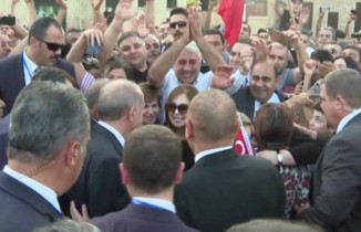 Erdoğan’a Azerbaycan’da sevgi seli