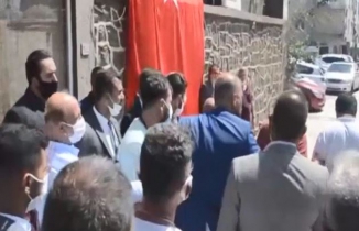 MHP’de olaylı kongre! Birbirlerini üzerine yürüdüler: Eski İl Başkanı kovuldu!