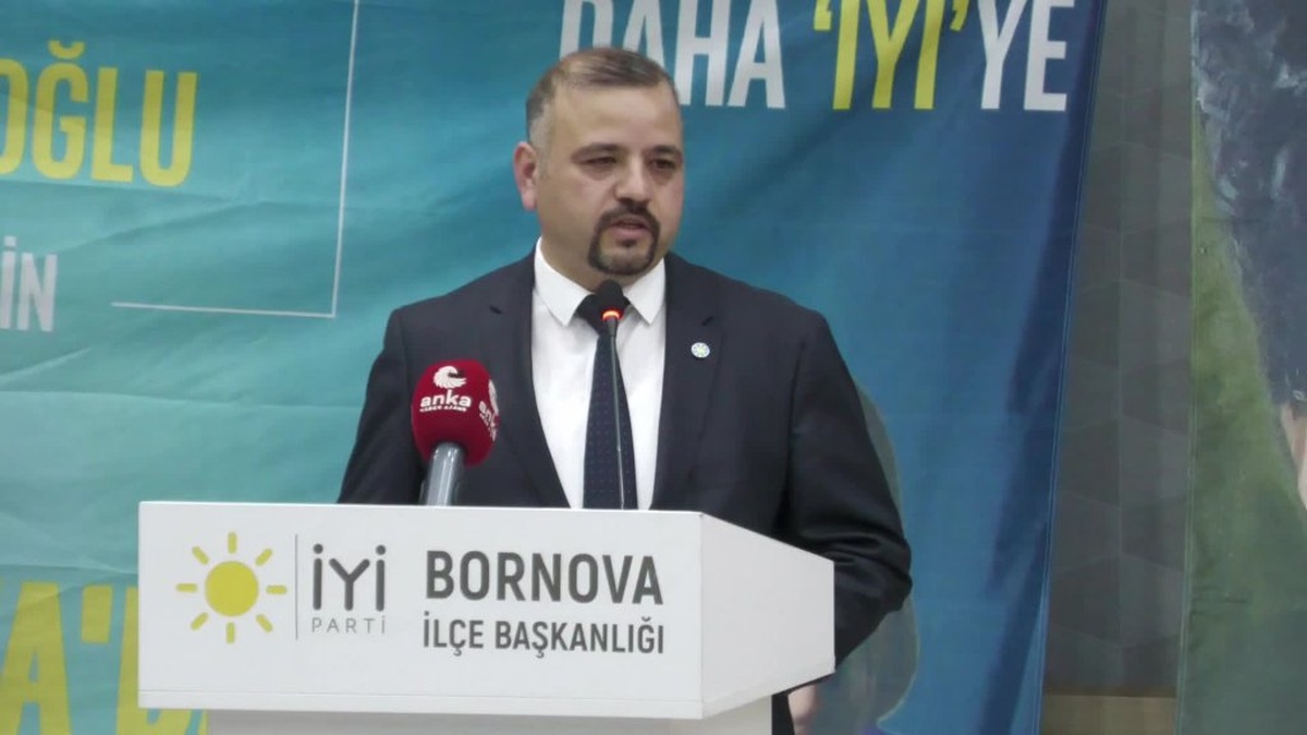 İYİ Partili Ofluoğlu'ndan kadınlara: 'Önce kendinize dikkat edin, sonra ceberrut iktidarı gönderelim'