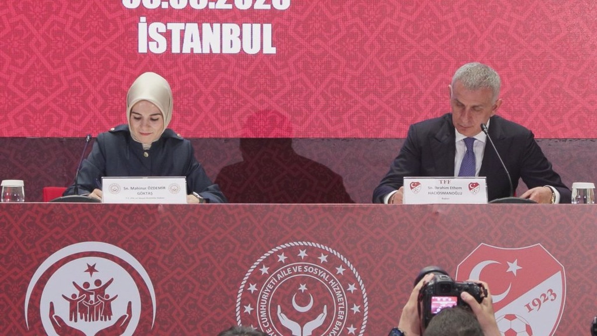 Aile ve Sosyal Hizmetler Bakanlığı ile TFF, 2025 Aile Yılı için iş birliği protokolü imzaladı