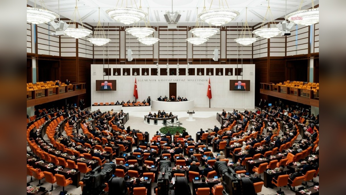 CHP, İmamoğlu Davasının TRT'den canlı yayınlanmasını öngören teklif verdi