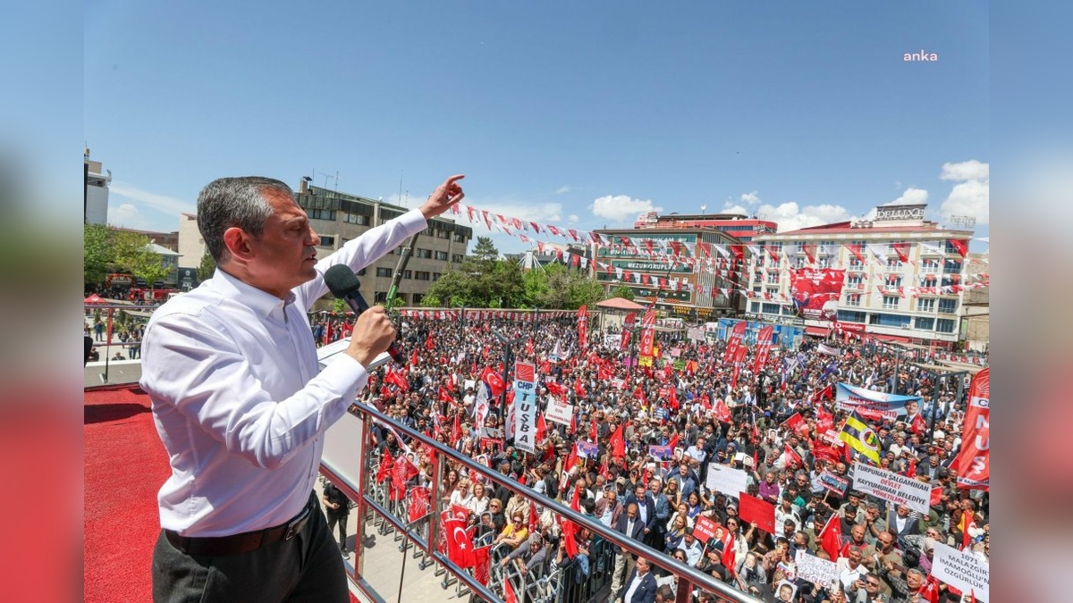 Özgür Özel: Barıştan yanayız, iktidar milletin barış talebini heba ederse biz buradayız