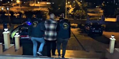 İçişleri Bakanı Yerlikaya: Interpol kırmızı ve yeşil bültenle aranan iki şüpheli yakalandı