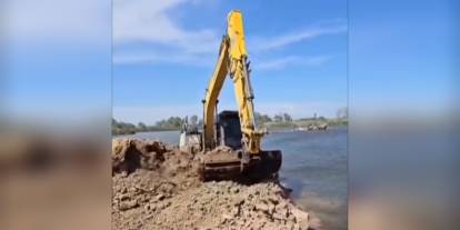 İpsala'da Meriç Nehri'ne deniz suyu karışmasını önlemek için set çekildi