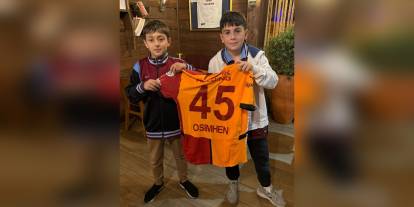 Osimhen'in Forması Koleksiyonerde