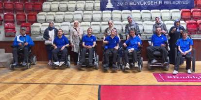 İzmir Büyükşehir Belediyesi Boccia Takımı'nın Başarısının Arkasındaki Görünmez Kahramanlar: Anneler