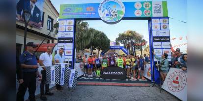 Çeşme Maratonu'nda Ahmet Bayram ve Aylar Ghazvini Birinci Oldu