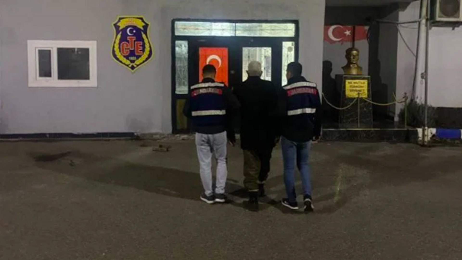 12 yaşındaevlendirilen kız çocuğu-1