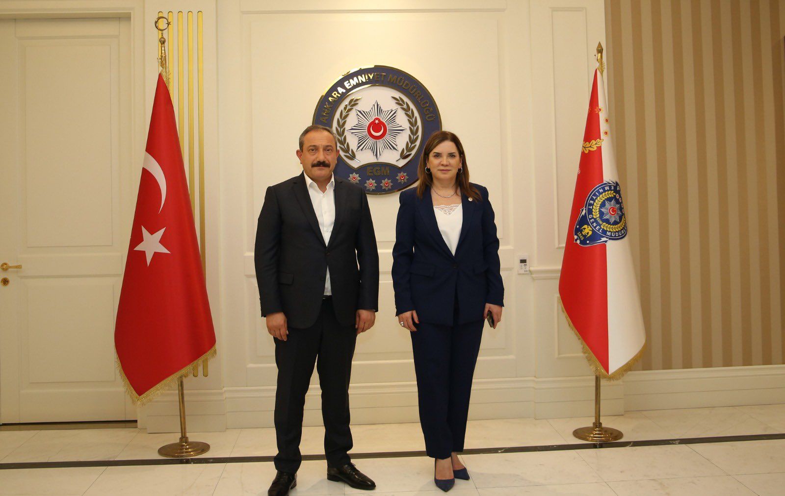 ARZU ERDEM