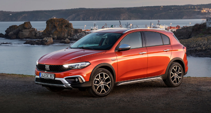 1- Fiat Egea Cross- 2 bin 884