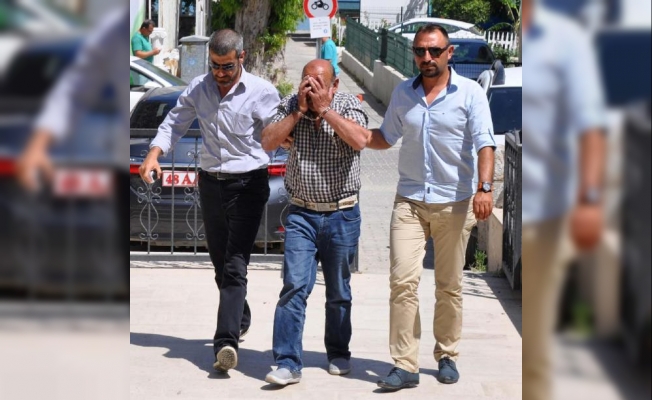 Datça'da esrar satıcısı 'çaycı dayı'ya tutuklama Datça'da esrar satıcısı 'çaycı dayı'ya tutuklama