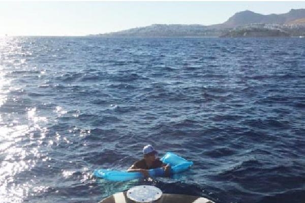 Deniz yatağı ile umuda yolculukta ölümden sahil güvenlik kurtardı Deniz yatağı ile umuda yolculukta ölümden sahil güvenlik kurtardı