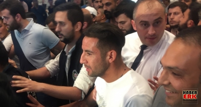 Mauricio Isla İstanbul'da