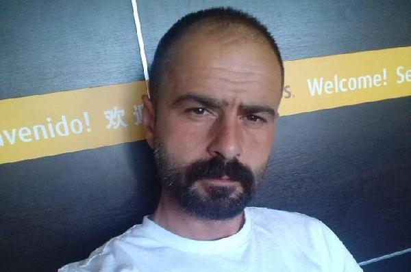 Sosyal medyadan ölüm paylaşımı yapıp, intihar etti Sosyal medyadan ölüm paylaşımı yapıp, intihar etti