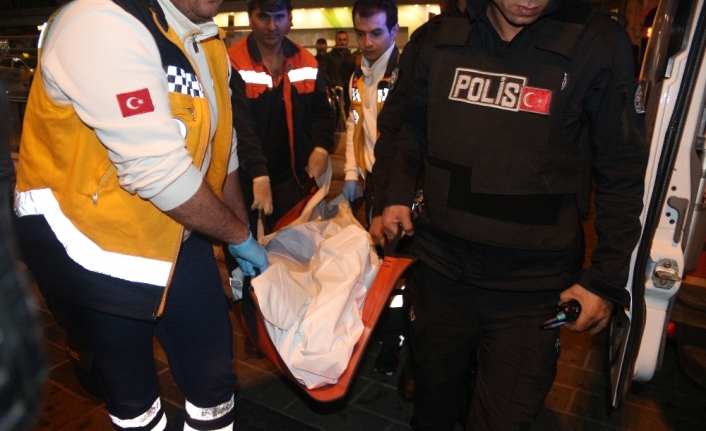 Taksim Meydanda erkek cesedi bulundu