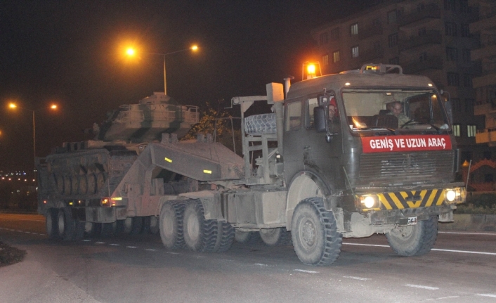 Kilis’ten Münbiç’e tank sevkiyatı