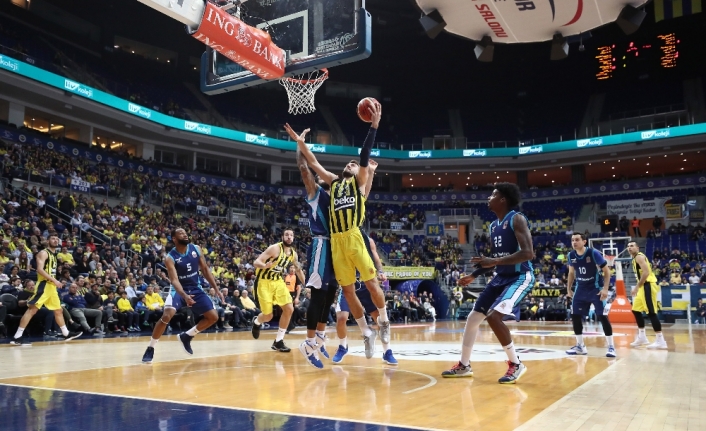 Fener Türk Telekom’u rahat geçti