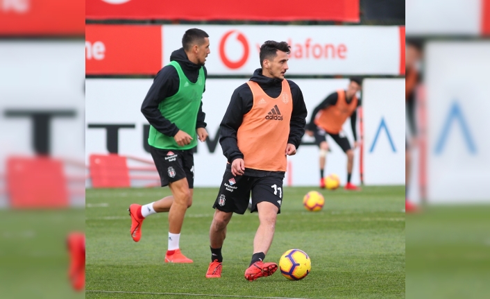 Beşiktaş, Rizespor hazırlıklarını sürdürdü