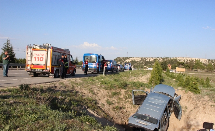 Kontrolden çıkan araç sulama kanalına uçtu: 2 ölü, 3 yaralı
