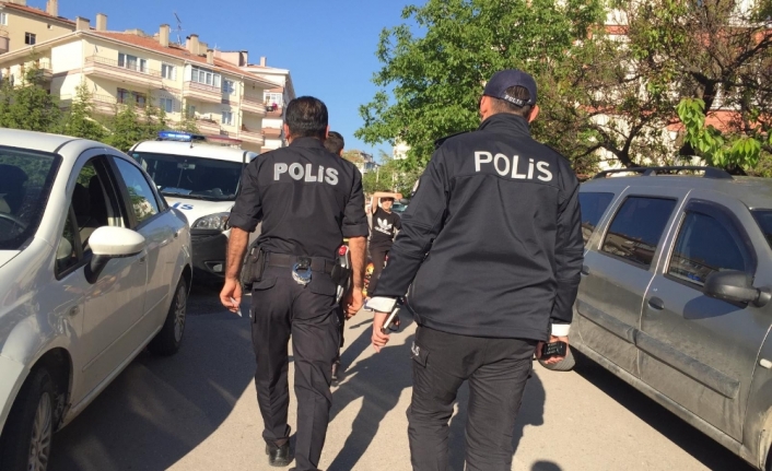 Sincan’da 17 yaşındaki çocuk kaza yaptı: 1 yaralı