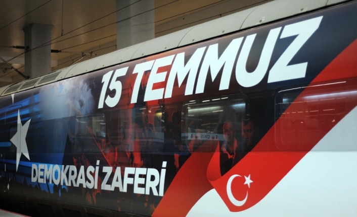 15 Temmuz Gorseliyle Suslenen Yuksek Hizli Tren Ankara Dan Istanbul A Hareket Etti