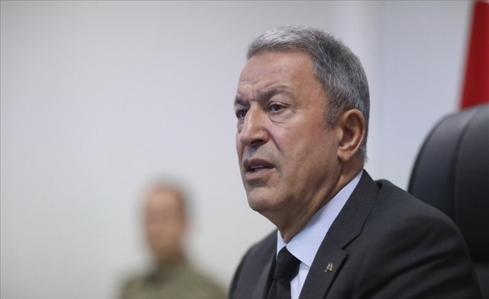 Bakan Akar ve komutanlar sınırın sıfır noktasında