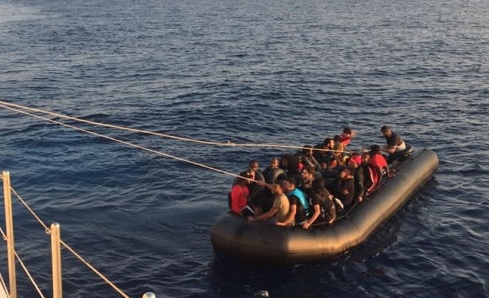 Kuşadası’nda 14’ü çocuk 48 kaçak göçmen yakalandı