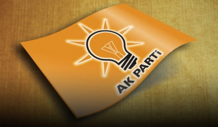 AK Parti'de iki istifa