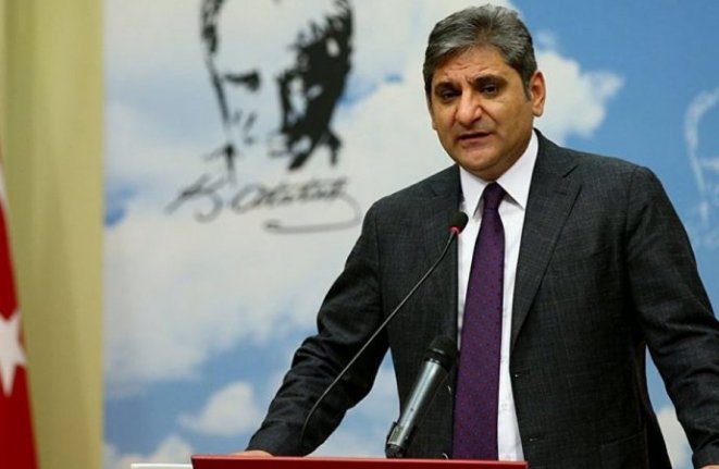 Bindirilmiş kıtalar ‘Recep Tayyip Erdoğan’ diye slogan atıyorlar!’