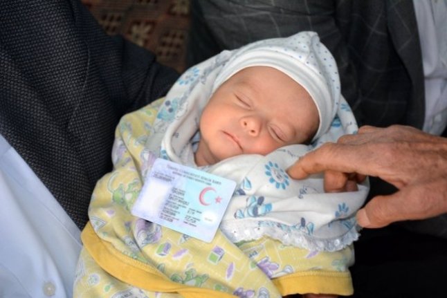 Yeni doğan bebeğe Devlet Bahçeli'nin ismini verdiler
