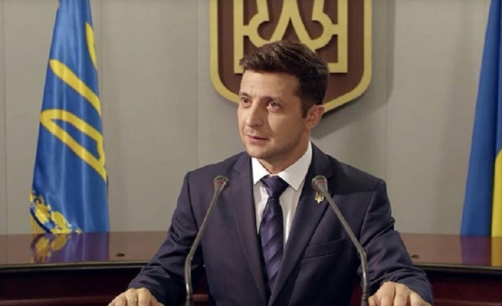 Vladimir Zelenskiy: Benim değil çocuklarınızın resmini asın